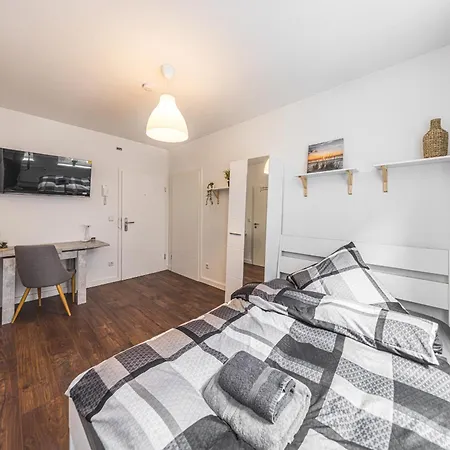 Apartment 1 Lh 9-Zimmer-Apartment Hbf *