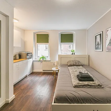 Apartment 1 Lh 9-Zimmer-Apartment Hbf *